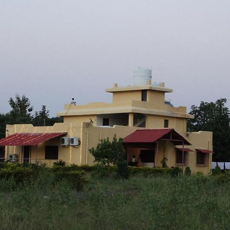 Tigers Heaven Resort Chimur 外观 照片